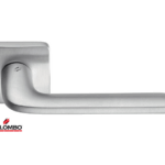 MANIGLIA ROBOQUATTRO ROSETTA QUADRA  DA 52x52x6 mm. FORO CHIAVE prodotta da COLOMBO