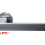 Maniglia Ergon Rosetta Tonda d.50x10h Foro Chiave 26dt Cromo Satinato   Mandelli
