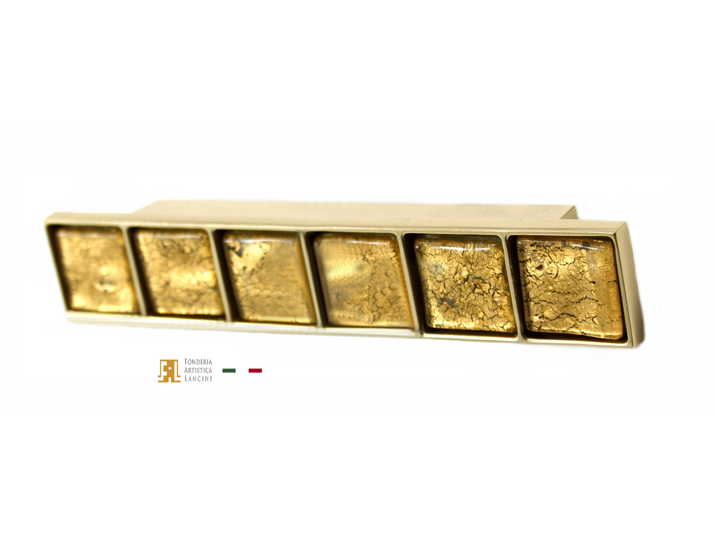 fal1982017gec.png MANIGLIETTA MOBILE MOSAICO ORO CON GEMME ORO 22K prodotta da FONDERIA LANCINI - immagine 1