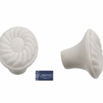 Pomolino Mobile Porcellana Iris mm.22x33x22h Piccolo Smaltato Rosa | Ceramiche Liberati