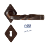 Maniglia FM027 Rosetta Triangolare Bocchetta Foro Chiave Forgiato Ruggine | Utensil Legno