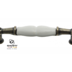 Maniglietta Mobile Interasse 96 mm.107x18x27h Porcellana Avorio con Segno Bronzo Lucido  Giusti