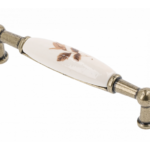 Maniglietta Mobile Interasse 96 mm.107x18x27h Porcellana Avorio Fiore Marrone Bronzo Lucido Wp-0728 Bb | Gtv