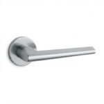 Maniglia Pilot R6 Rosetta Tonda d.50x6h Bocchetta Foro Chiave CRS-Cromo Satinato  Ento