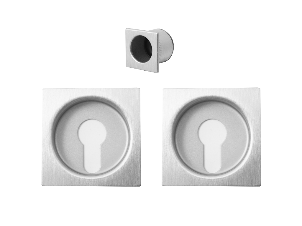 agbb019301532.png Maniglia Incasso Quadra Porta Scorrevole modello K Scivola d.d.57x57/48 Foro Yale per Cilindro Europeo OCS-Cromo Satinato | AGB - immagine 1