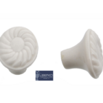 Pomolino Mobile Porcellana Iris mm.22x33x22h Piccolo Smaltato Rosa | Ceramiche Liberati