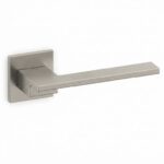Maniglia Living Rosetta Quadra d.51x51x5h Bocchetta Foro Chiave varie finiture  Olivari